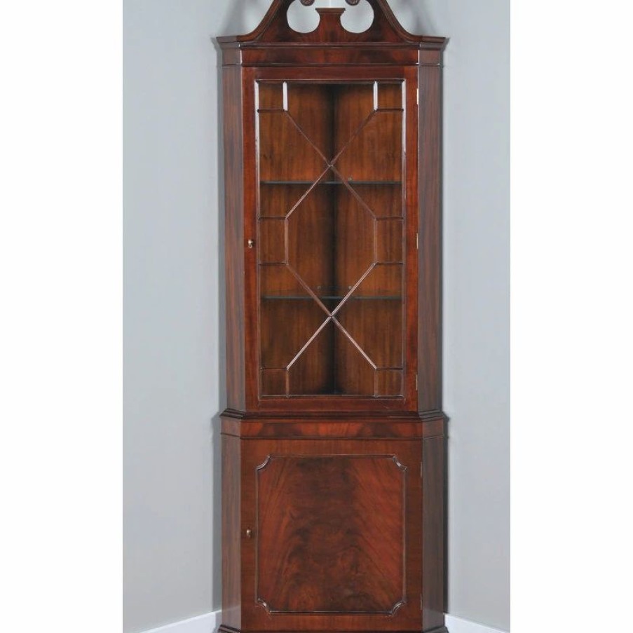 China Cabinets & Hutches * | Niagara Furniture Mahogany Corner Cabinet